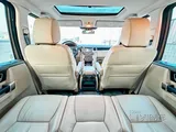 French Expat owned Land Rover LR4 2014 for Sale in excellent condition.