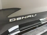 GMC Sierra Denali 2022 V8
