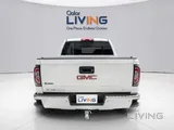 GMC Sierra Standard 2016 V8