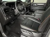 GMC Yukon AT4 2025 V8 6.2L