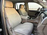 GMC Yukon SLE 2017