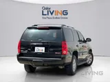 GMC Yukon Standard 2011