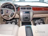 GMC Yukon XL 2011