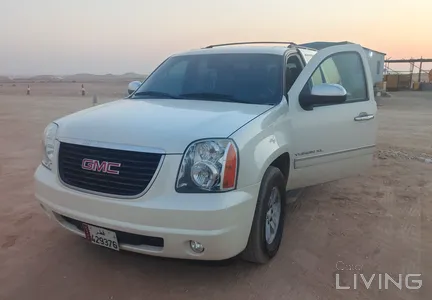 GMC Yukon XL 2010