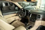 جراند شيروكي ليمتد V8 5.7 لتر