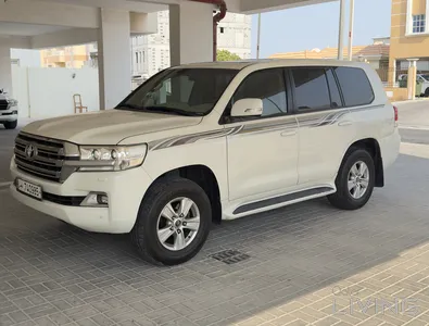 Toyota Land Cruiser GXR 2017