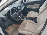 2021 Honda City White 4-Door Petrol, 86,000 km, Well Maintained