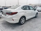2021 Honda City White 4-Door Petrol, 86,000 km, Well Maintained