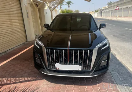 Hongqi HS3  2024