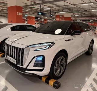 Hongqi HS3  2024
