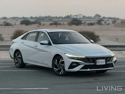 Hyundai Elantra  2024