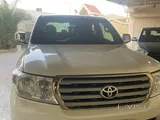 لاند كروزر VXR بحالة ممتازة للبيع
