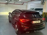 Infiniti Q30