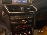 Infiniti Q30
