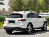 Infiniti QX70 2015