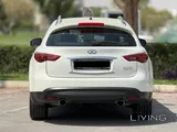 Infiniti QX70 2015