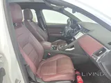 Jaguar E-PACE 2.0i4 R-Dynamic SE 200PS