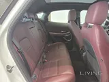 Jaguar E-PACE 2.0i4 R-Dynamic SE 200PS