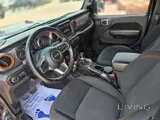 Jeep Gladiator Mojave 2021