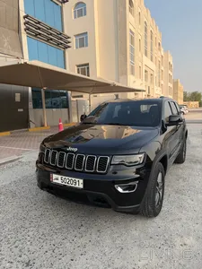 Jeep Grand Cherokee Laredo 2021