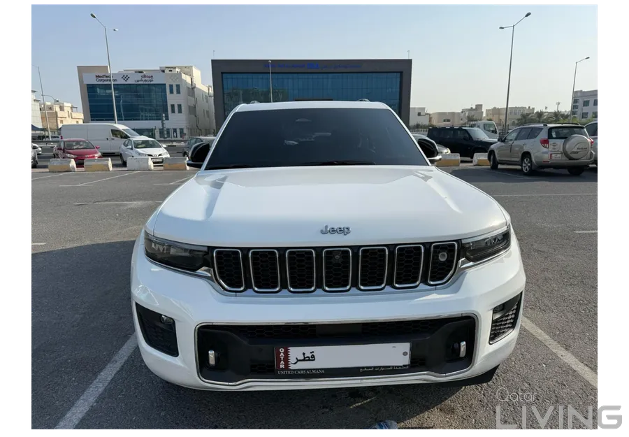 جيب جراند شيروكي Overland 2023 — QatarLiving