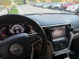 Jeep Grand Cherokee Limited 2017 – V8 HEMI – Excellent Condition
