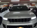 Jeep Grand Cherokee Overland - Mint Condition