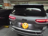 Jeep Grand Cherokee Overland - Mint Condition