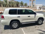 لاند كروزر 2011