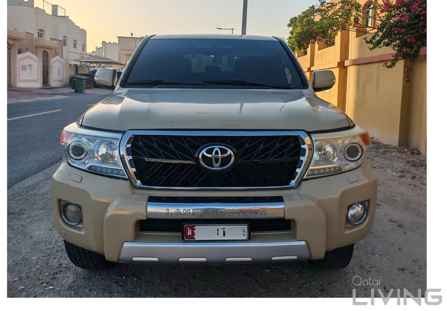 لاند كروزر جي إكس أر 2015 V8 للبيع عاجلاً