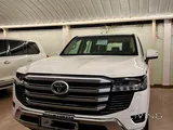 Land Cruiser GXR Twin Turbo 2024 under warranty