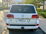 Land Cruiser GXR V8