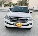 Land Cruiser GXR V8 2017 Model