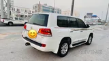 Land Cruiser GXR V8 2017 Model
