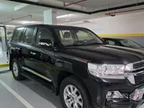 Land Cruiser GXR V8 2021 Perfect condition
