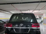 Land Cruiser GXR V8 2021 Perfect condition