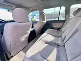 Land Cruiser V8