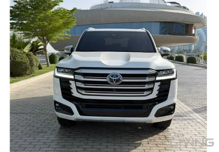 Toyota Land Cruiser VXR 2025