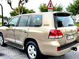 LAND CRUISER VXR V8 5.7 TOP EDITION IN VERY LOW MILEAGE