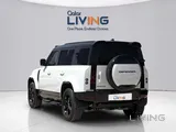 Land Rover Defender 110 2025