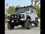 Land Rover Defender 90