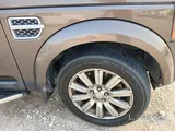 Land rover V8 LR4  years 2013