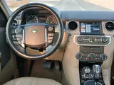 Land rover V8 LR4  years 2013