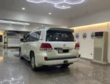 لاند كروزر جي إكس أر 2011 مالك أول للبيع بسرعة