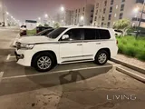 لاند كروزر جي إكس أر الأسطوري، مع تأمين كامل في حالة ممتازة