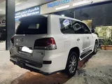 Lexus 570 - 2010 for sell