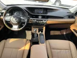 Lexus ES-350 2016