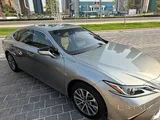 Lexus ES300h