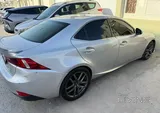 Lexus is 350 full option
