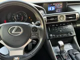 Lexus is 350 full option